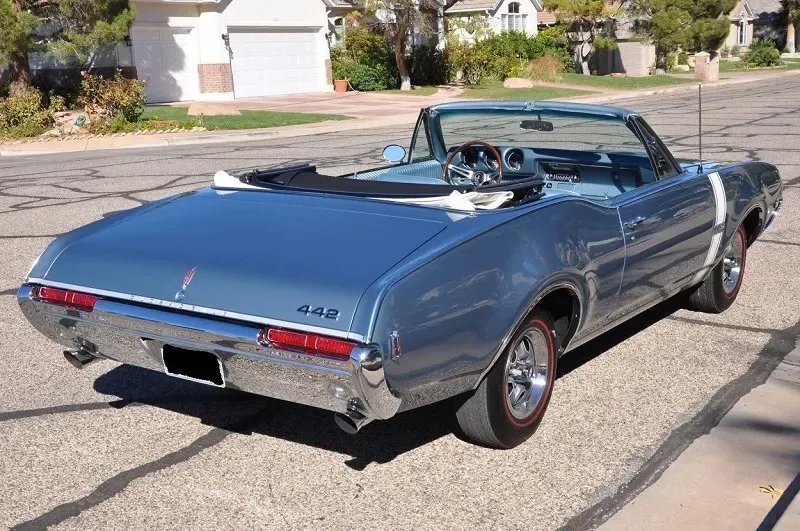 Oldsmobile 442