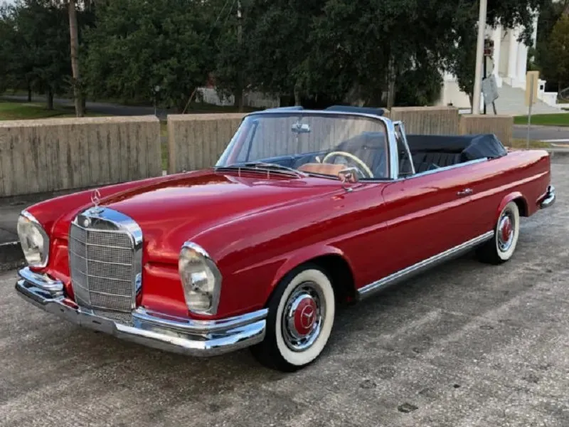 Mercedes-Benz 220SE