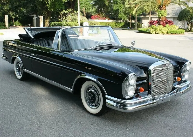 Mercedes-Benz 220SE