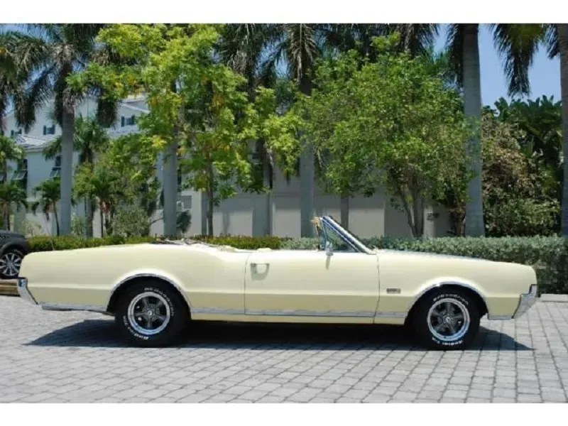 Oldsmobile Cutlass