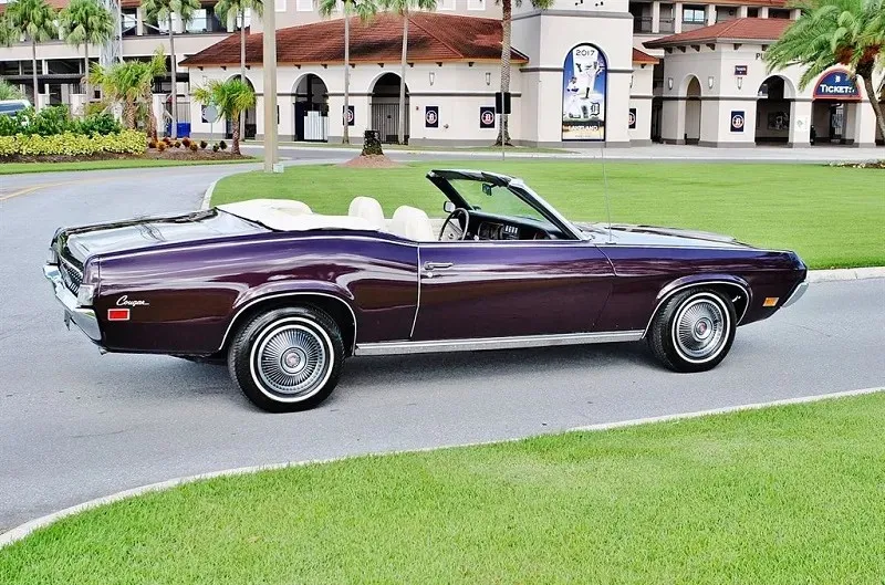 Mercury Cougar