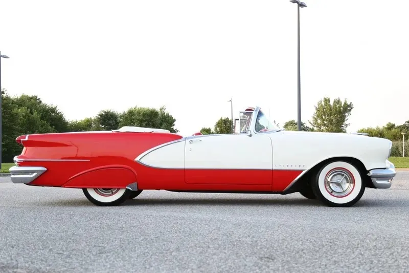 Oldsmobile Ninety-Eight