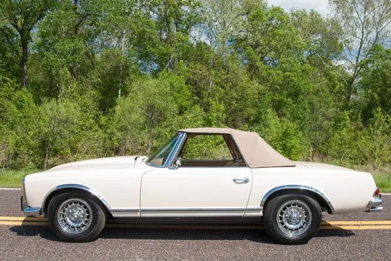 Mercedes-Benz 230 SL