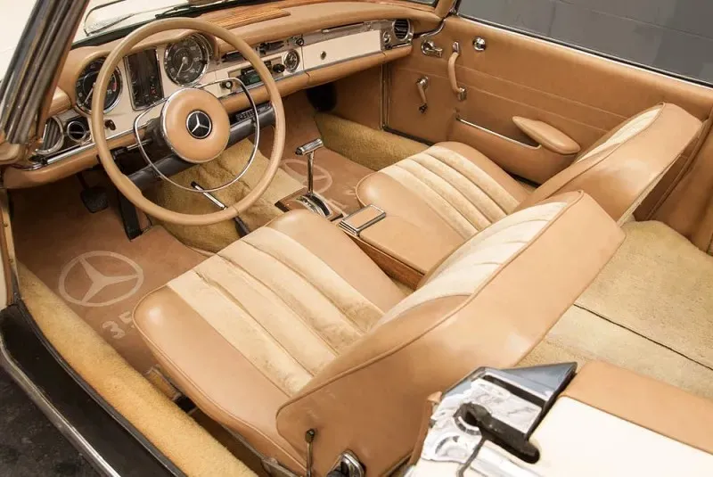 Mercedes-Benz 230 SL