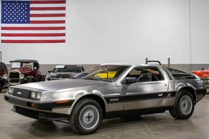 1981 DeLorean DMC-12