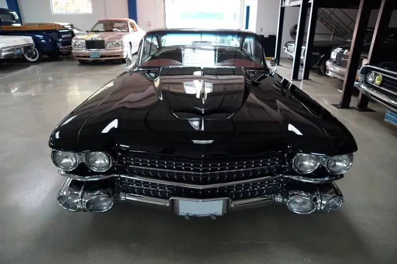 Cadillac DeVille