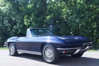 1963 Chevrolet Corvette Stingray Blue