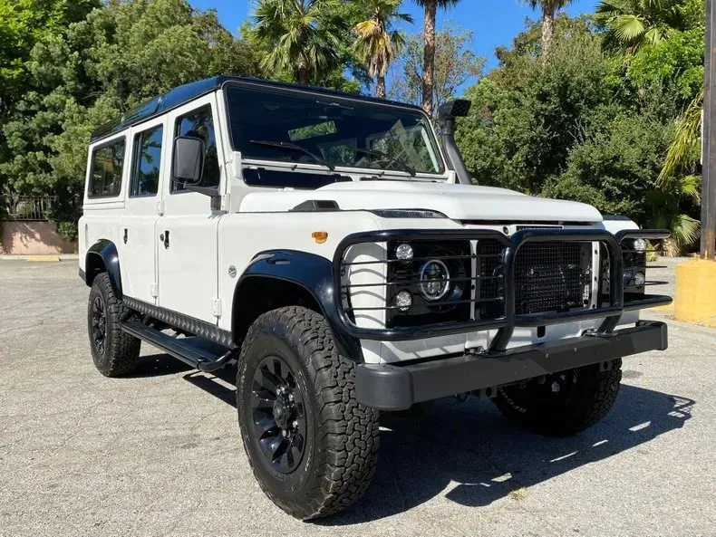1985 Land Rover Defender FRAME OFF RESTORED