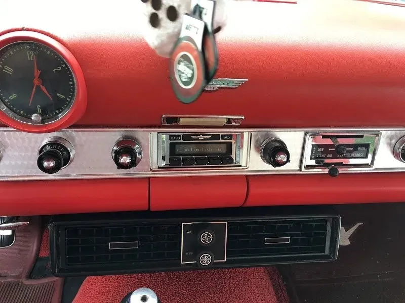 Ford Thunderbird