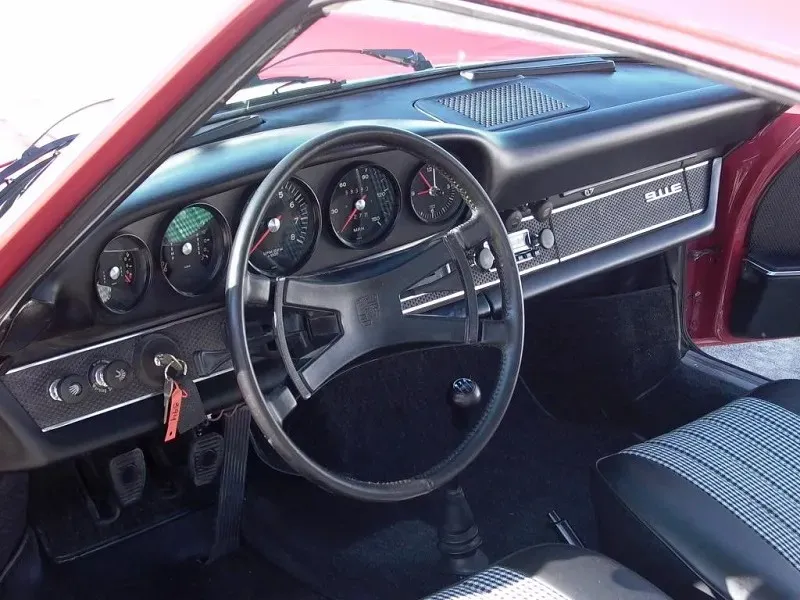 Porsche 911E