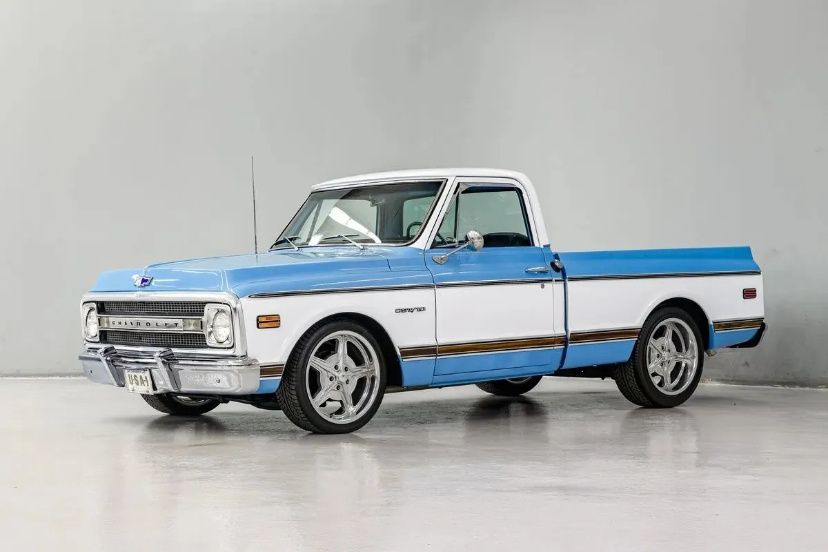 Chevrolet C-10