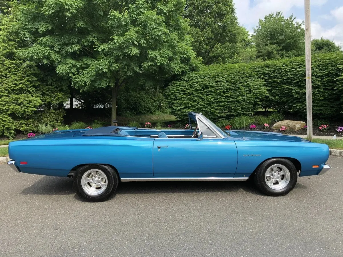 Plymouth Satellite