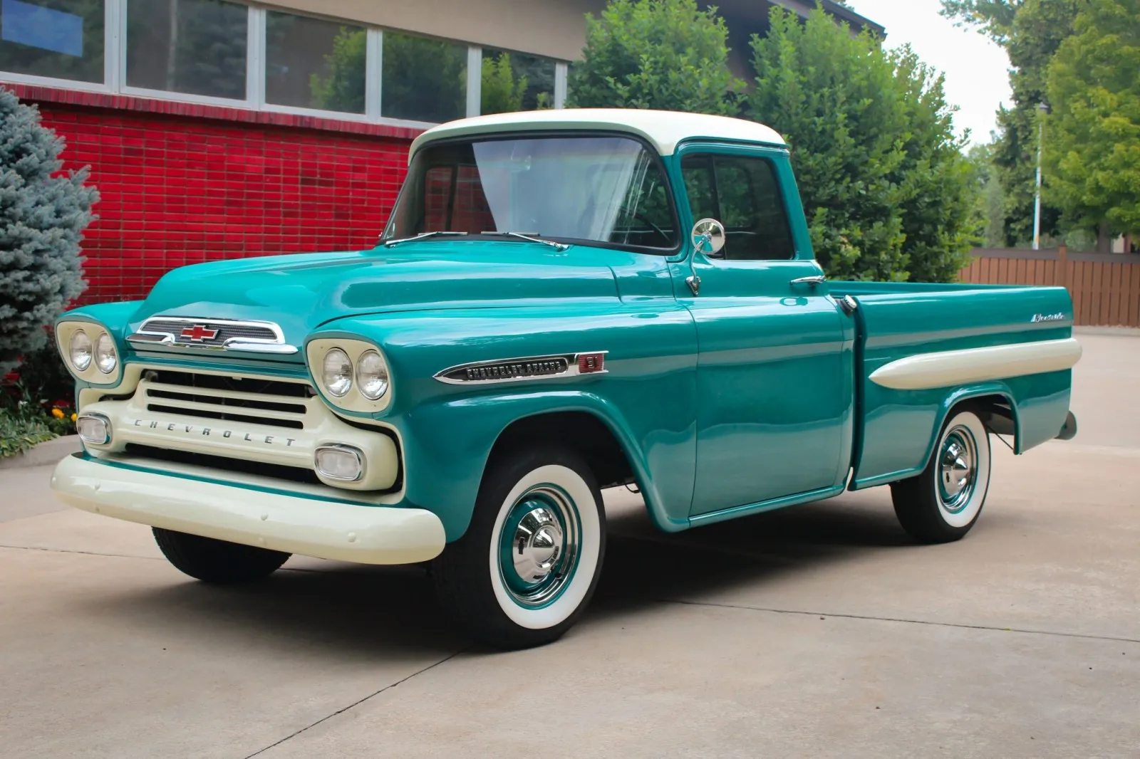 Chevrolet Apache