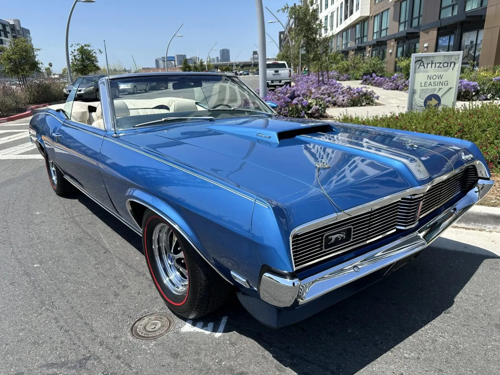 Mercury Cougar