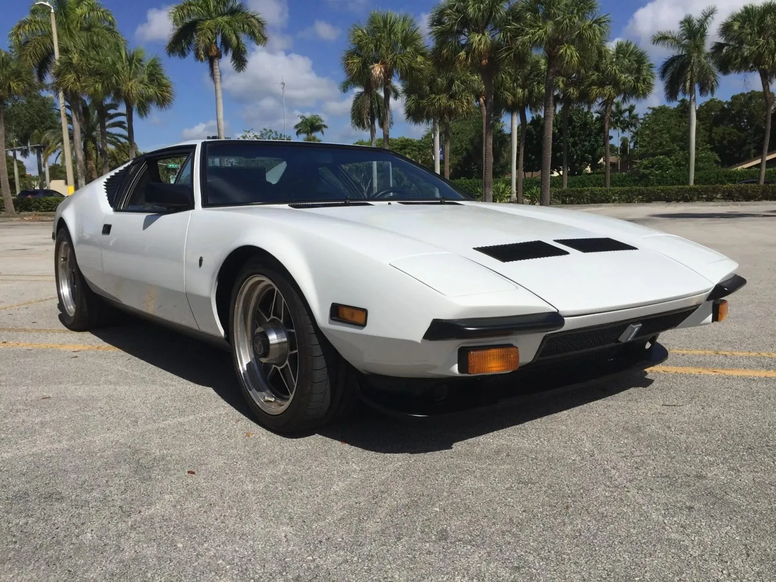 De Tomaso Pantera