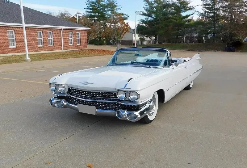 Cadillac Series 62
