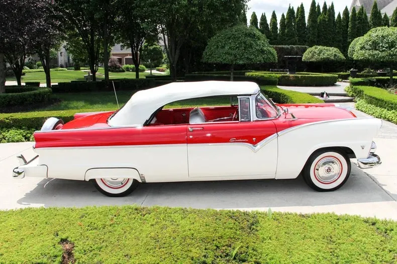 Ford Fairlane