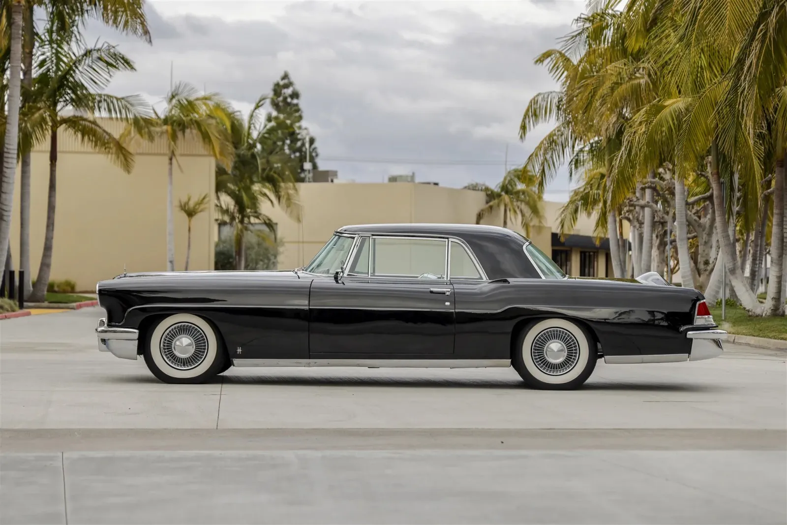 Lincoln Continental