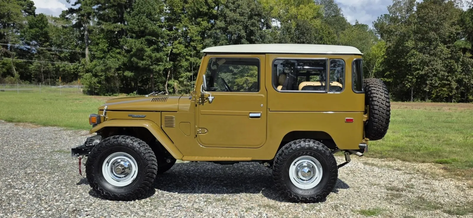 Toyota Land Cruiser FJ40