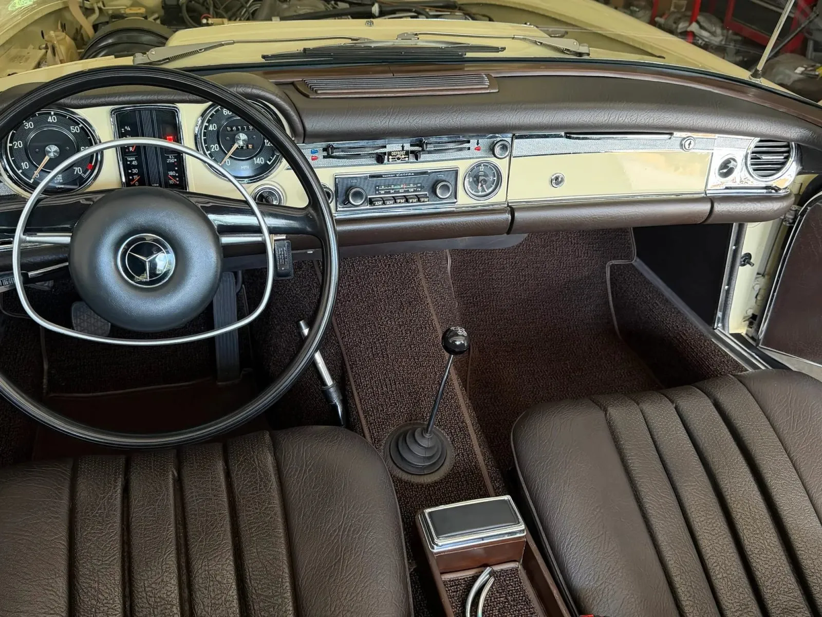 Mercedes-Benz 280SL