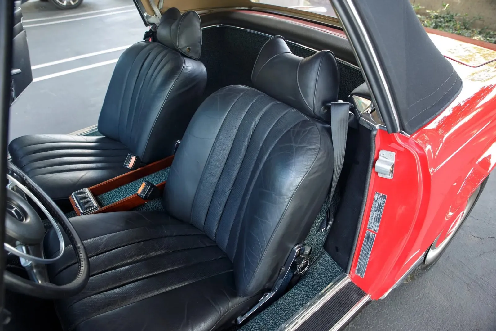 Mercedes-Benz 280SL