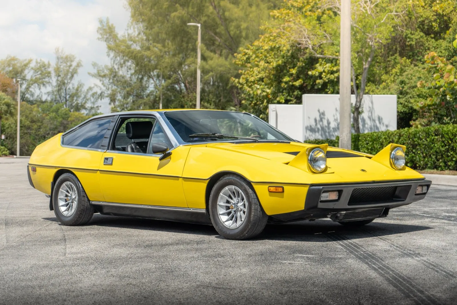 1977 Lotus Eclat 522