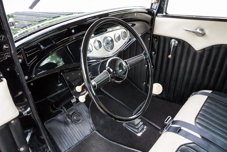 Ford 5-Window