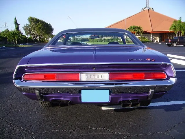 Dodge Challenger