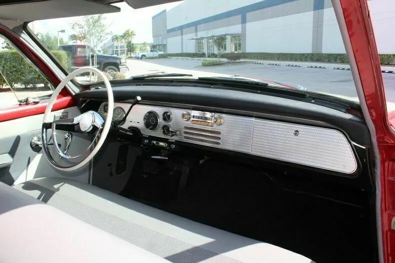 Studebaker Silver hawk