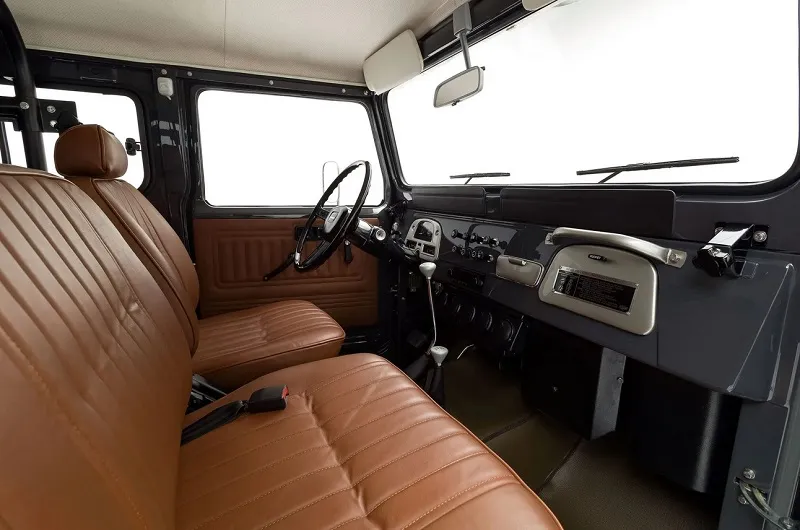 Toyota Land Cruiser FJ43