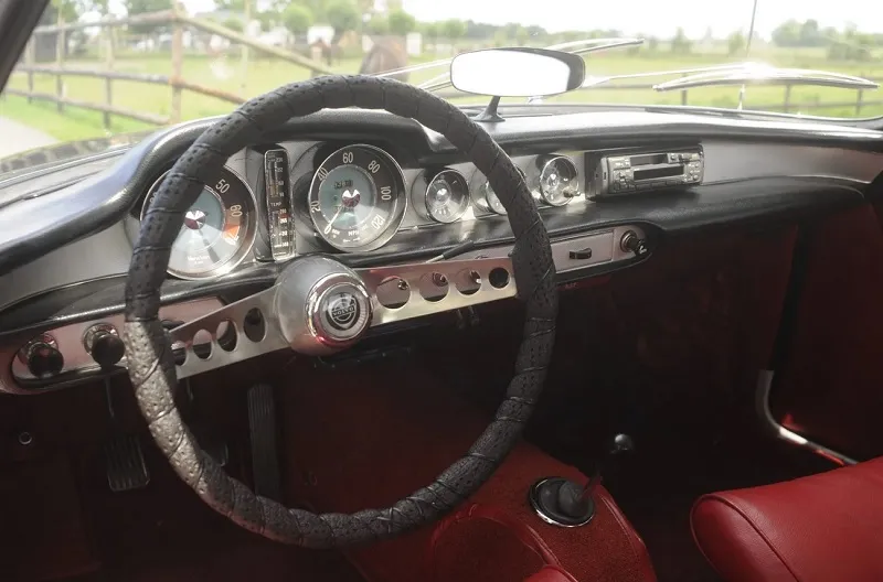 Volvo 1800S
