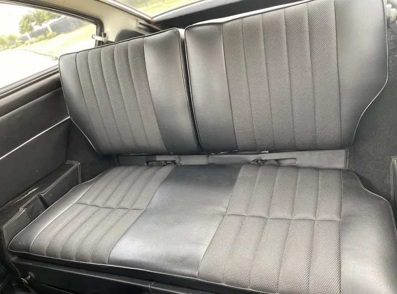 Volkswagen Karmann Ghia