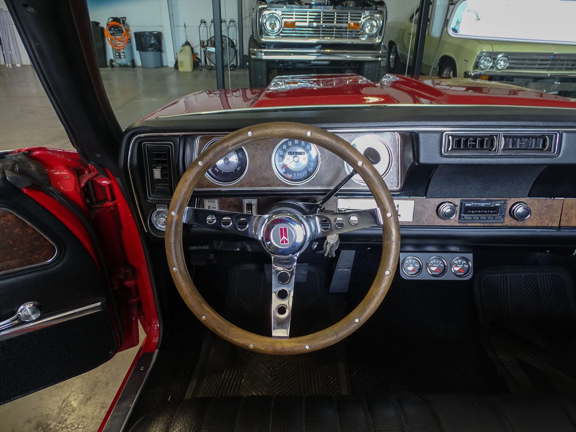 Oldsmobile Cutlass