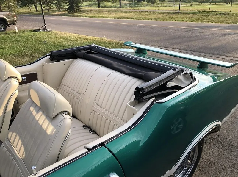 Oldsmobile Cutlass