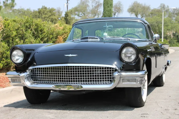 Ford Thunderbird