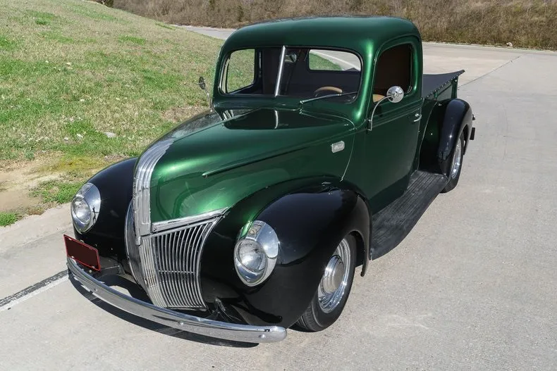 Ford Pickup