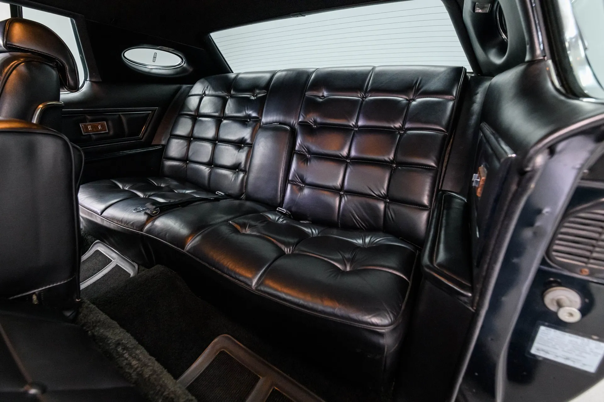 Lincoln Continental Mark IV