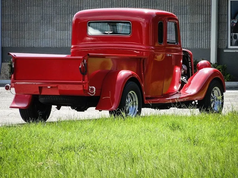 Ford Pickup
