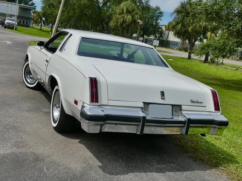 Oldsmobile Cutlass Supreme