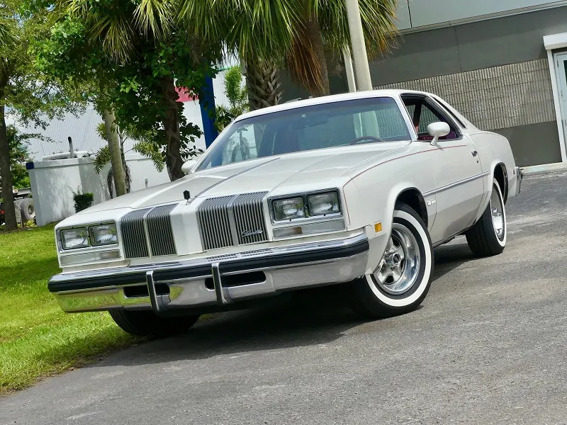 1976 Oldsmobile Cutlass Supreme Colonnade