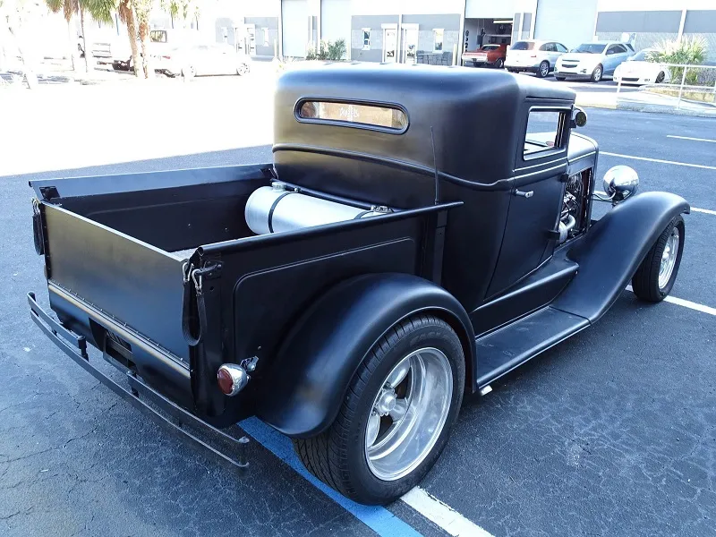 Chevrolet Custom Pickup Truck