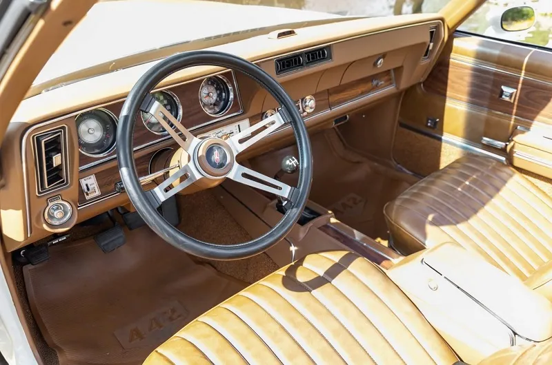 Oldsmobile Cutlass