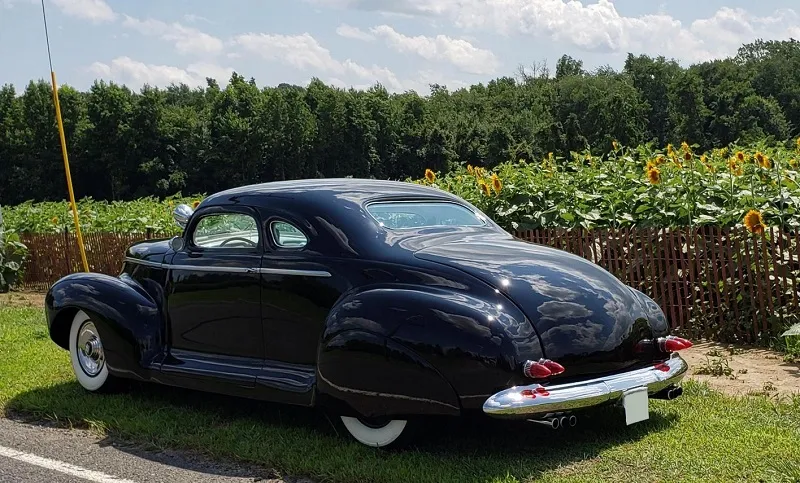 Plymouth Special Deluxe