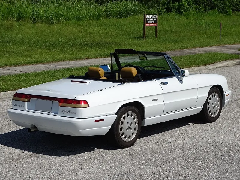 Alfa Romeo Spider