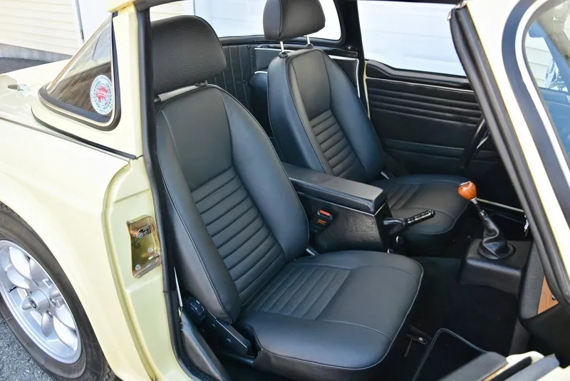 Triumph TR250