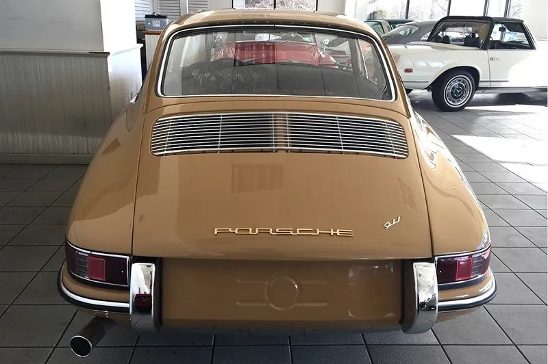 Porsche 911