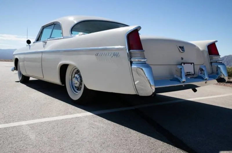 Chrysler 300B