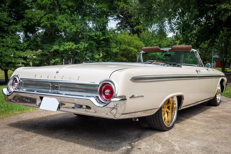Ford Galaxie 500