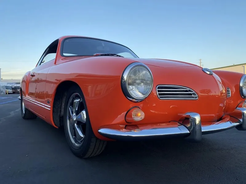 Volkswagen Karmann Ghia