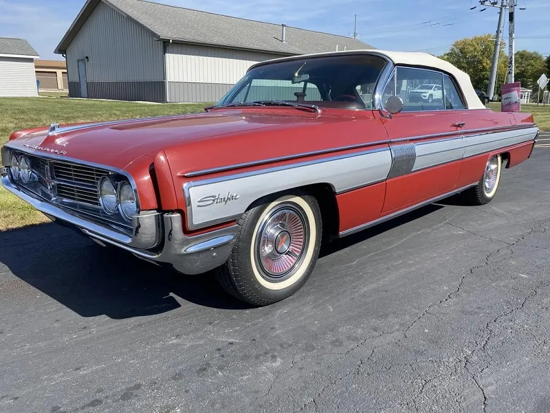 1962 Oldsmobile Starfire Convertible